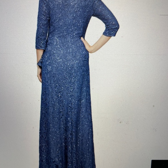 Women’s Evening Gown - Picture 2 of 9